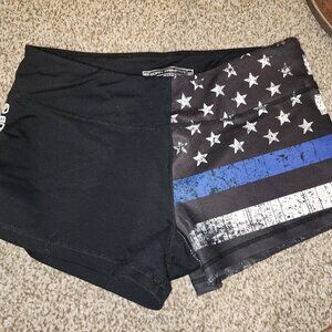 2 pairs Size med born Primitive first responder theme shorts